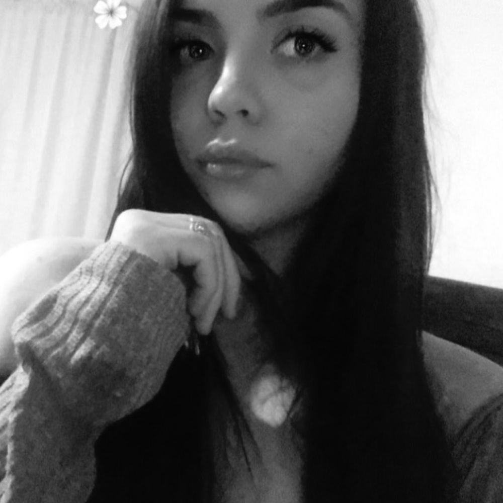Meet your Posher, Leanna